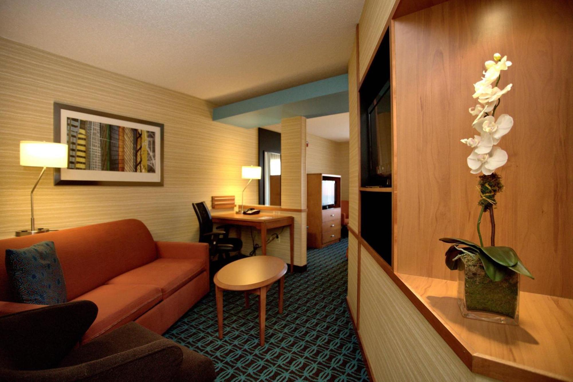 Fairfield Inn & Suites By Marriott Edison - South Plainfield Exterior photo